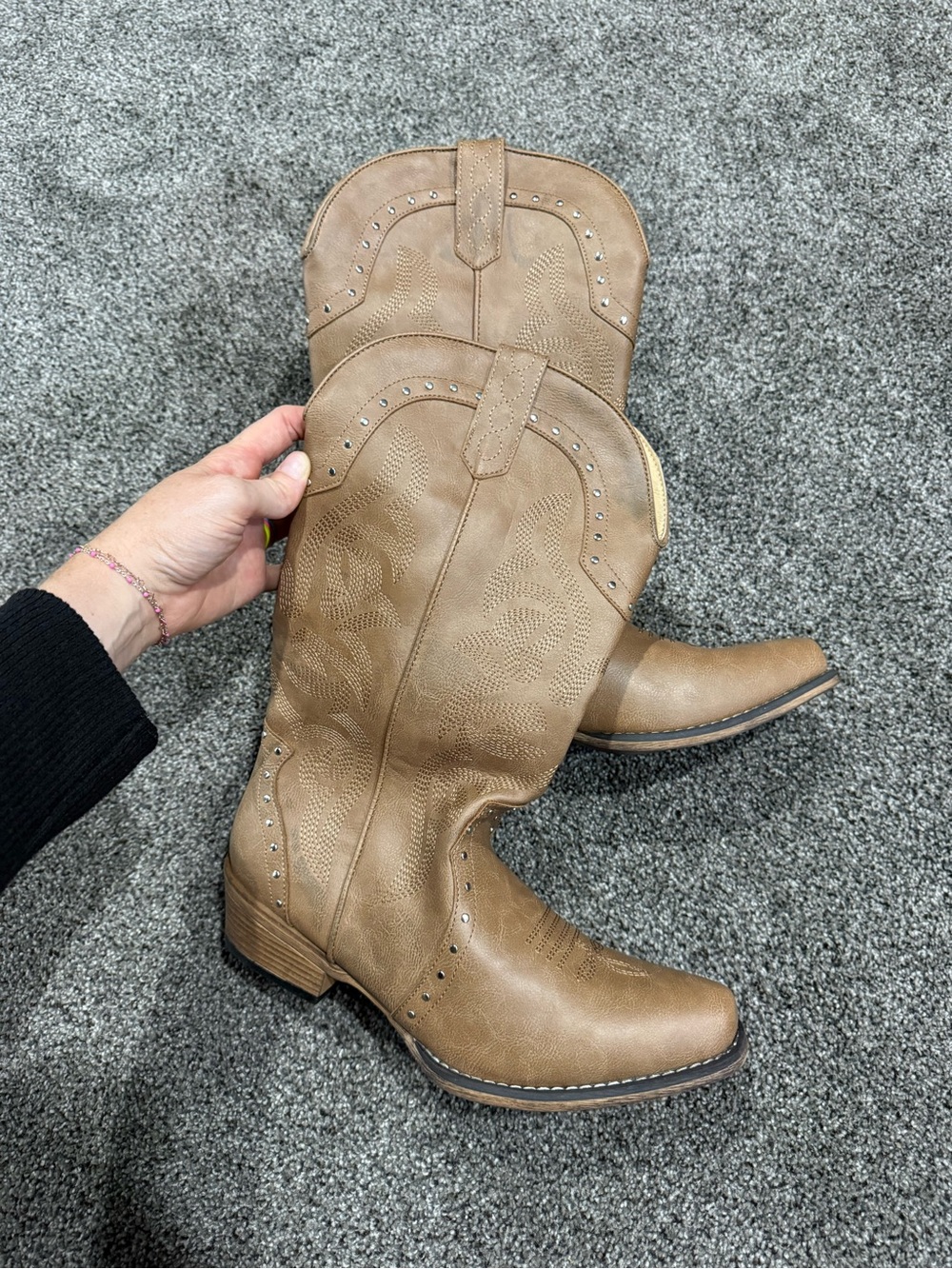 Women’s Heeled Cowgirl Boots -Size 11